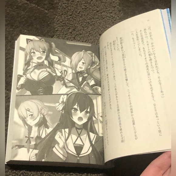 VTuber Hololive Dennou Shoujo Siro to Idol-Bu no Seiso na Nichijou Book Japan - Picture 9 of 11